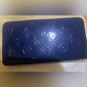 Louis Vuitton Vernis  Monogram Wallet dark blue